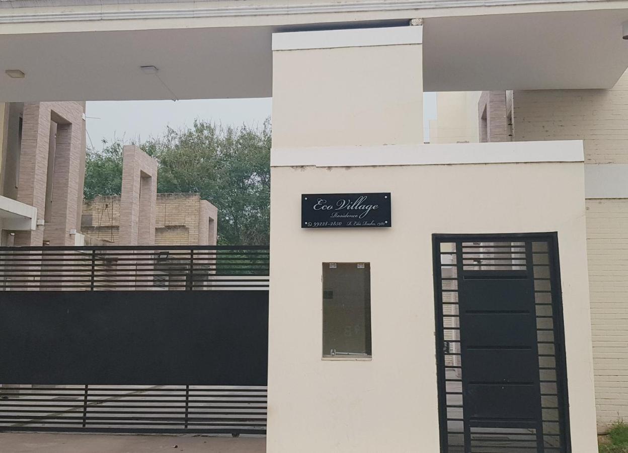 קורומבה Sobrado 6 Amplo E Confortavel Em Condominio מראה חיצוני תמונה