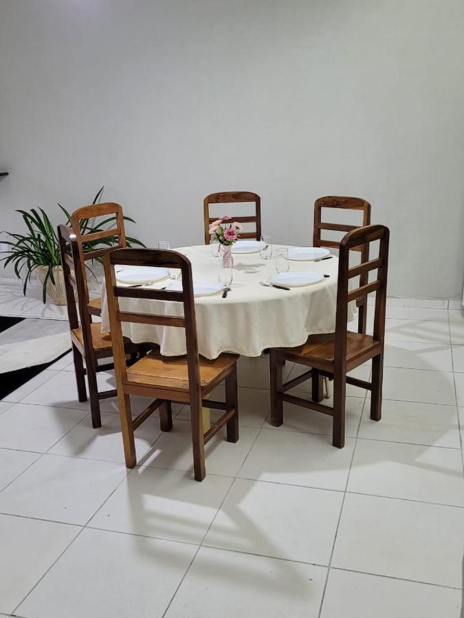 קורומבה Sobrado 6 Amplo E Confortavel Em Condominio מראה חיצוני תמונה